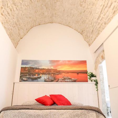 Room 20 - Piccola Camera In Pietra Bianca Giovinazzo Ngoại thất bức ảnh