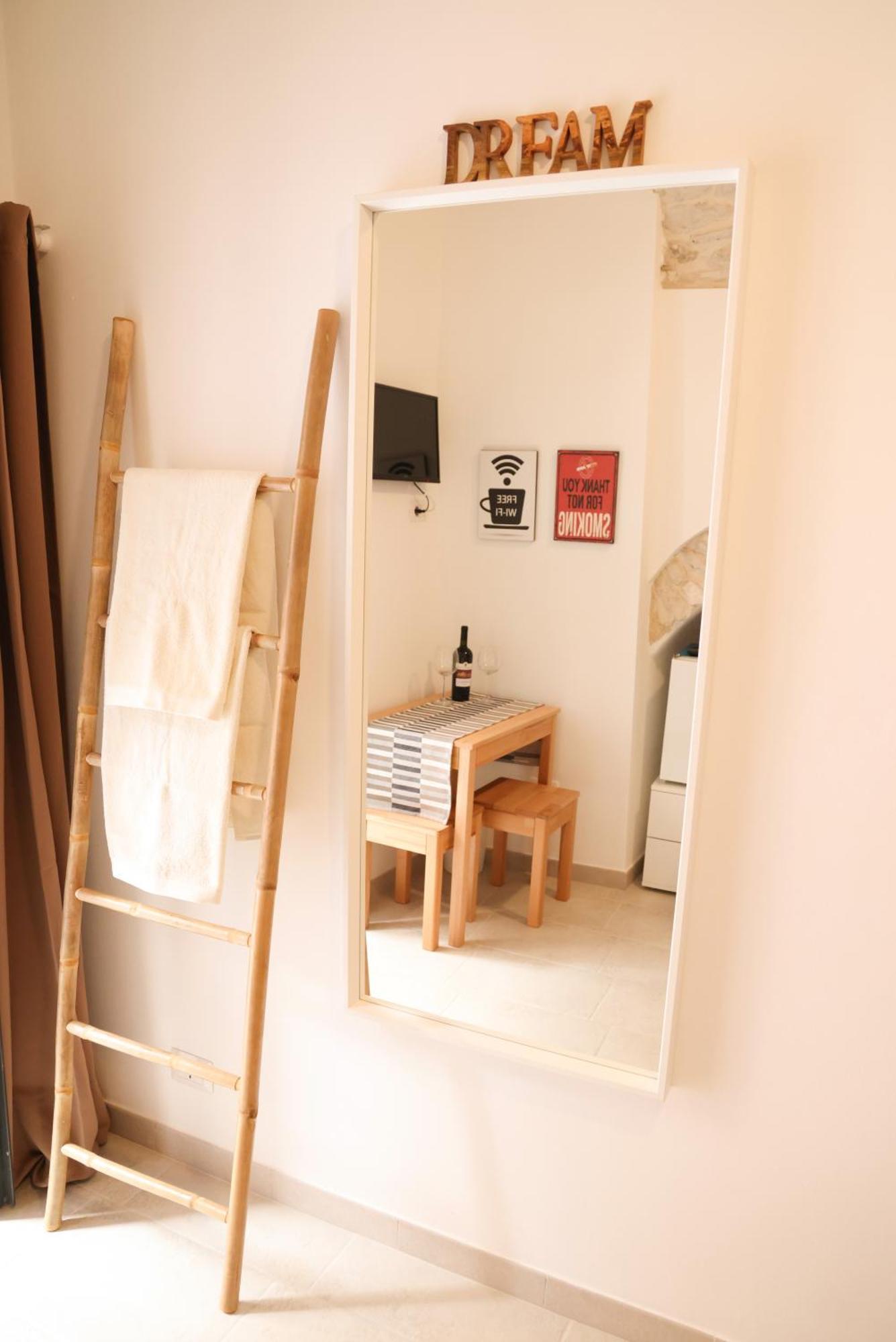 Room 20 - Piccola Camera In Pietra Bianca Giovinazzo Ngoại thất bức ảnh