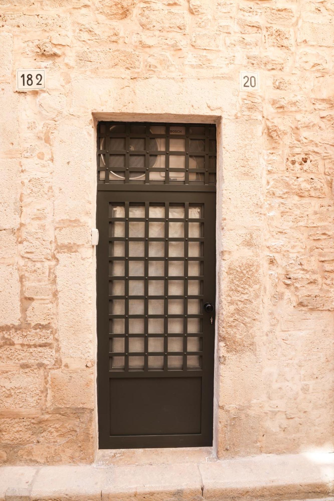 Room 20 - Piccola Camera In Pietra Bianca Giovinazzo Ngoại thất bức ảnh