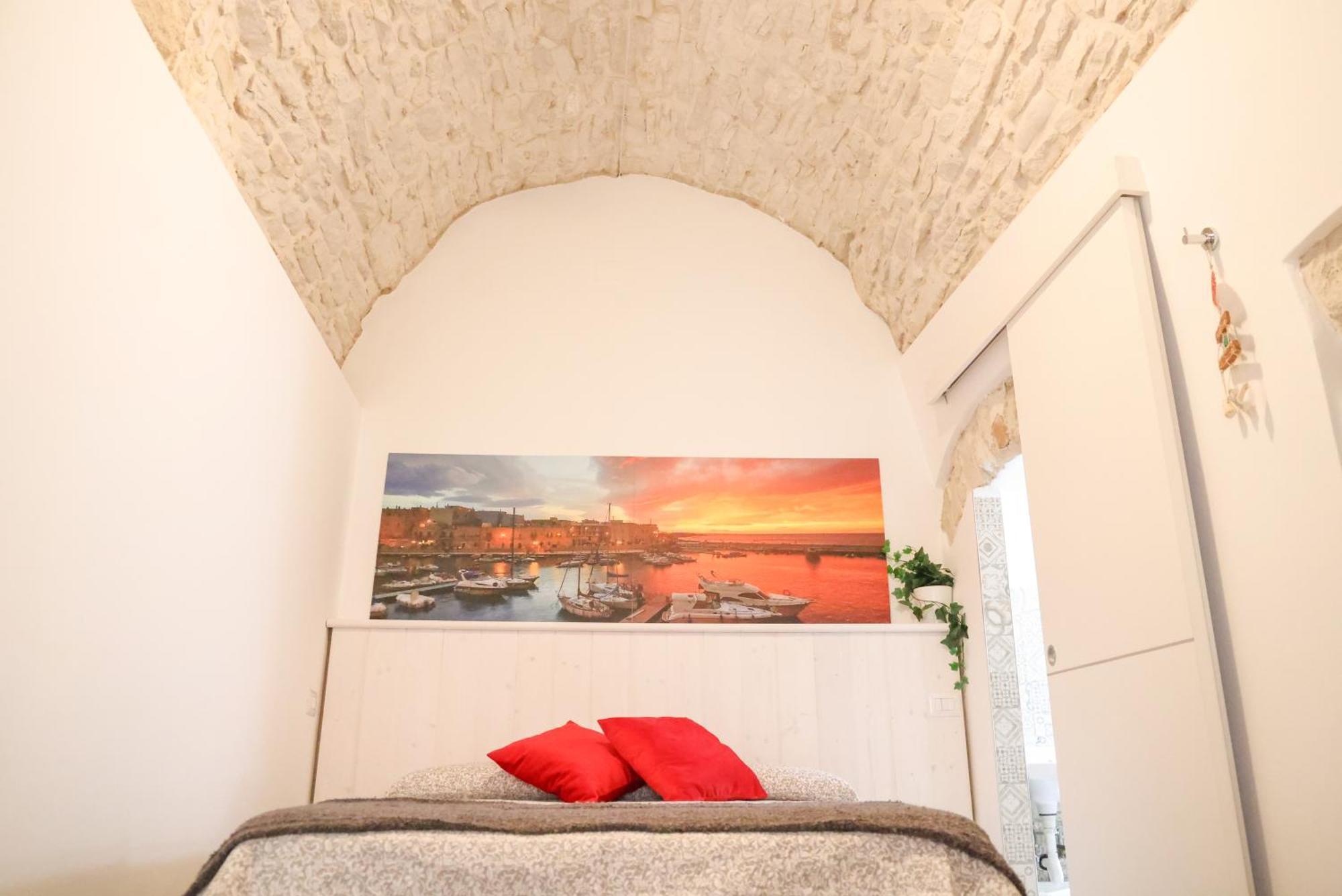 Room 20 - Piccola Camera In Pietra Bianca Giovinazzo Ngoại thất bức ảnh