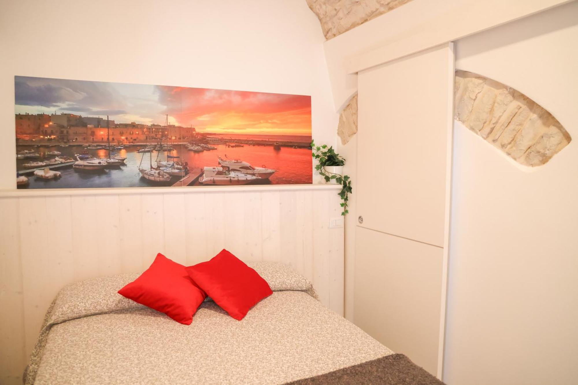 Room 20 - Piccola Camera In Pietra Bianca Giovinazzo Ngoại thất bức ảnh